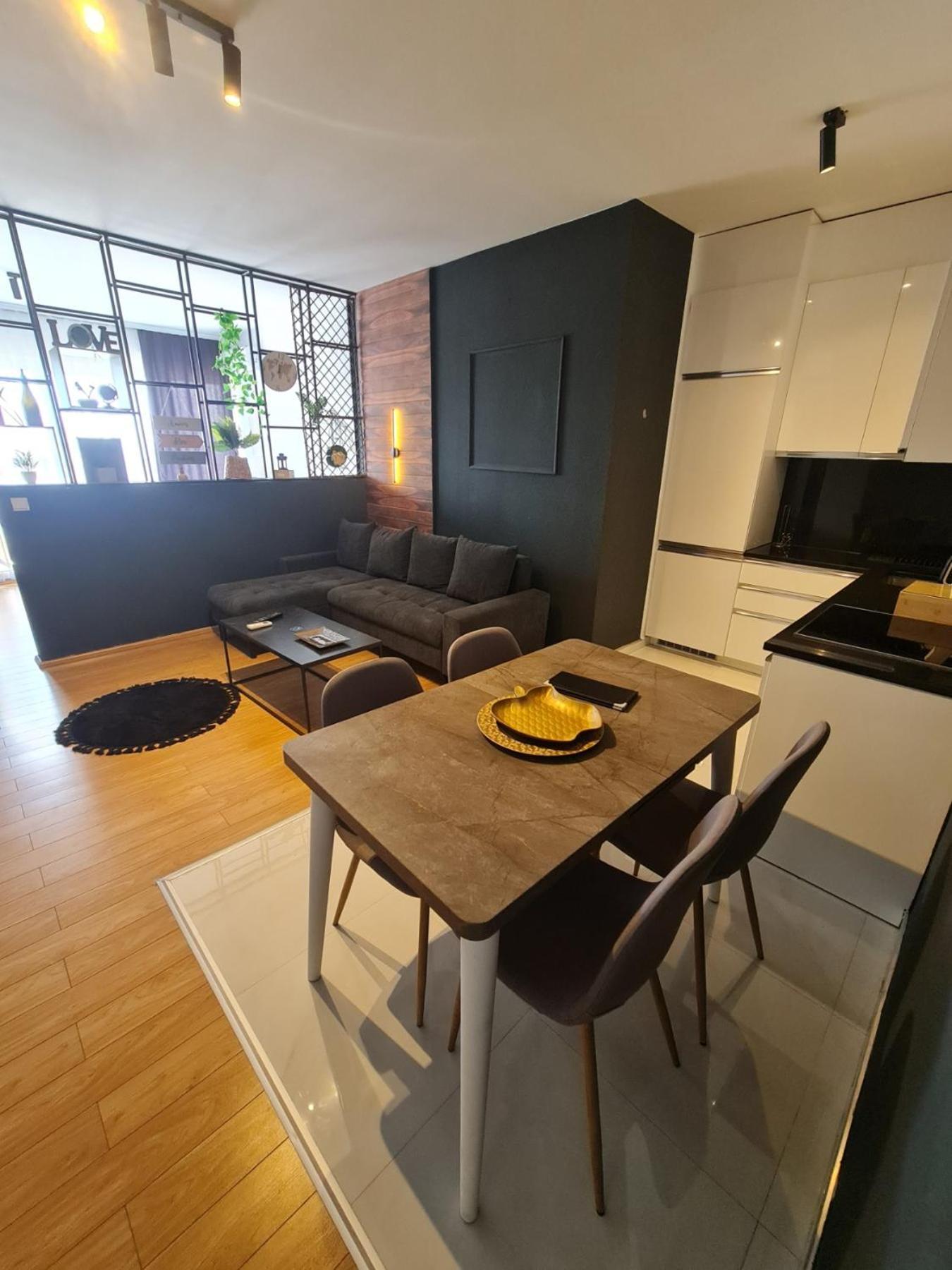 Apartment 2 Plisi Gjilan ภายนอก รูปภาพ